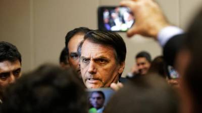 Bolsonaro insiste na necessidade de acelerar reabertura económica