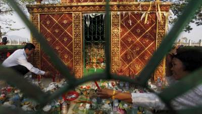 Colapso de templo no Camboja provoca três mortos e 13 feridos