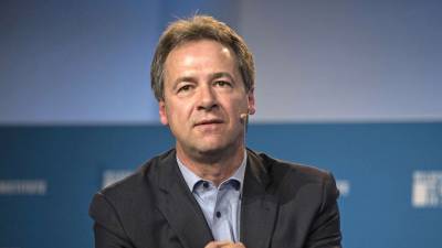 Democrata Steve Bullock tornou-se o 13.º desistente na corrida à Casa Branca