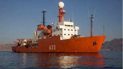 Espanhóis realizam pesquisa oceanográfica na zona das Selvagens