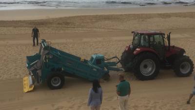 Governo Regional investe 140 mil em maquinaria para limpeza do areal do Porto Santo