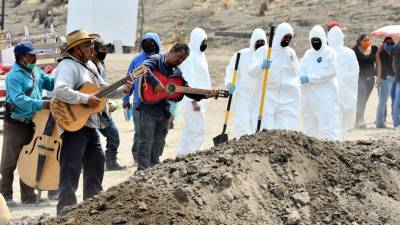 México ultrapassa os dez mil mortos