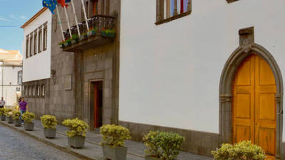 Sessão comemorativa do Dia do Concelho de Santa Cruz com restrições